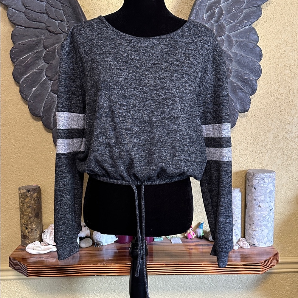 Weekend Edition light cropped Sweater
